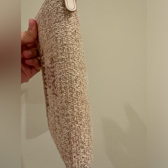 Chanel Tweed Deauville zip around wallet - Picture 10 of 12